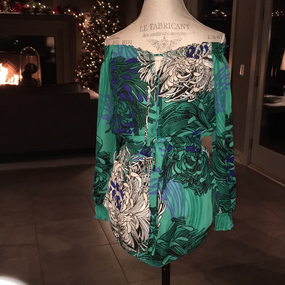 💚WHBM Silk Top